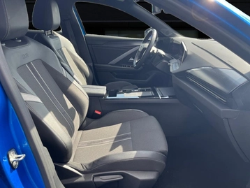 Image véhicule  Opel ASTRA (10)