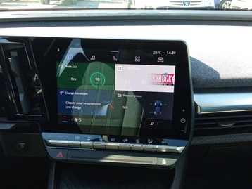 Image véhicule  Renault MEGANE E-TECH (29)