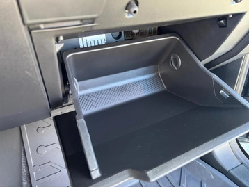 Image véhicule  Renault MEGANE E-TECH (31)