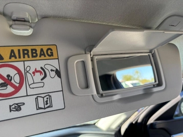 Image véhicule  Renault MEGANE E-TECH (30)