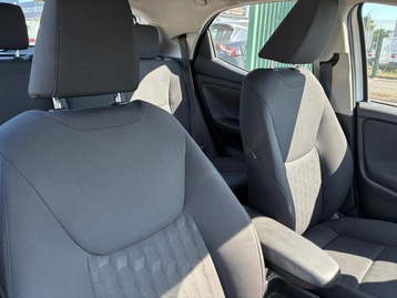 Image véhicule  Toyota YARIS (13)
