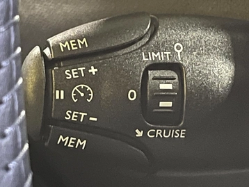 Image véhicule  Peugeot 2008 (32)