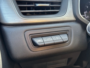 Image véhicule  Renault CAPTUR (32)