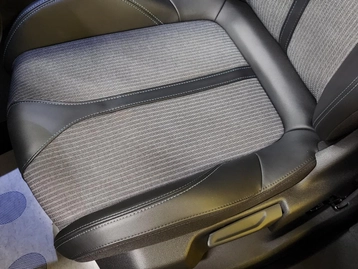 Image véhicule Peugeot 3008 (8) Image véhicule Peugeot 3008 (8)