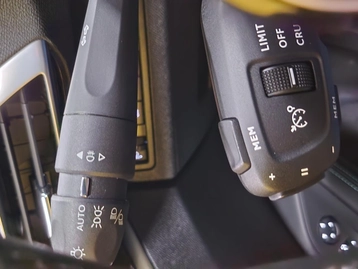 Image véhicule Peugeot 3008 (23) Image véhicule Peugeot 3008 (23)