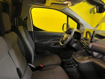 Image véhicule  Citroën BERLINGO (32)