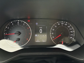 Image véhicule  Renault CLIO V (14)