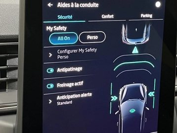 Image véhicule  Renault CAPTUR (31)