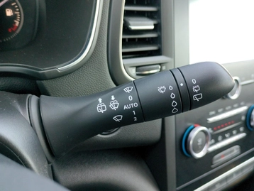 Image véhicule Renault MEGANE (45) Image véhicule Renault MEGANE (45)