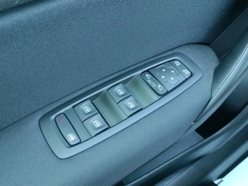 Image véhicule Renault MEGANE (49) Image véhicule Renault MEGANE (49)