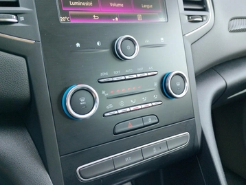 Image véhicule Renault MEGANE (15) Image véhicule Renault MEGANE (15)