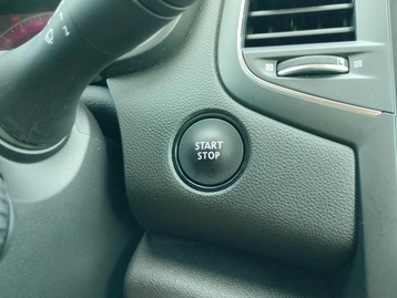 Image véhicule Renault MEGANE (42) Image véhicule Renault MEGANE (42)