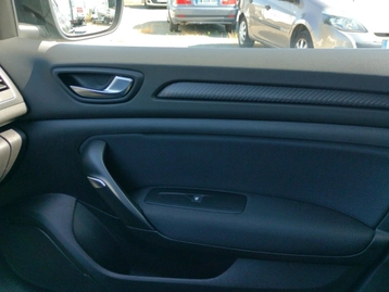 Image véhicule Renault MEGANE (38) Image véhicule Renault MEGANE (38)