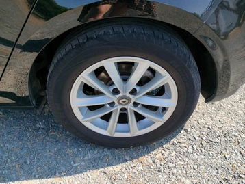 Image véhicule Renault MEGANE (51) Image véhicule Renault MEGANE (51)