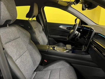 Image véhicule  Renault RAFALE (30) Image véhicule  Renault RAFALE (30)