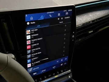 Image véhicule  Renault RAFALE (41) Image véhicule  Renault RAFALE (41)