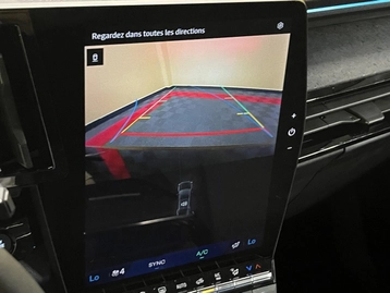 Image véhicule  Renault RAFALE (19) Image véhicule  Renault RAFALE (19)