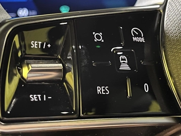 Image véhicule  Renault RAFALE (36) Image véhicule  Renault RAFALE (36)