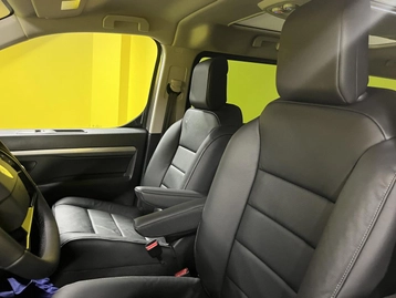 Image véhicule  Peugeot TRAVELLER (55)