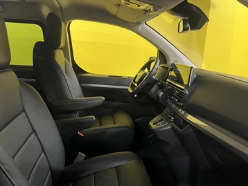 Image véhicule  Peugeot TRAVELLER (40)