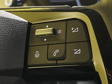 Image véhicule  Peugeot TRAVELLER (25)