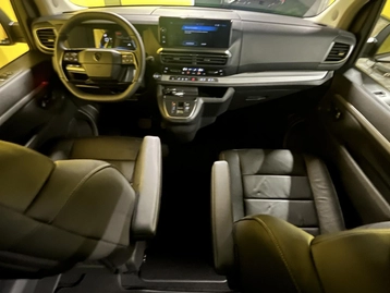Image véhicule  Peugeot TRAVELLER (18)
