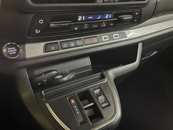 Image véhicule  Peugeot TRAVELLER (13)