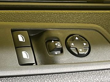Image véhicule  Peugeot TRAVELLER (23)