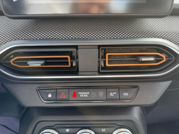 Image véhicule  Dacia SANDERO (25)
