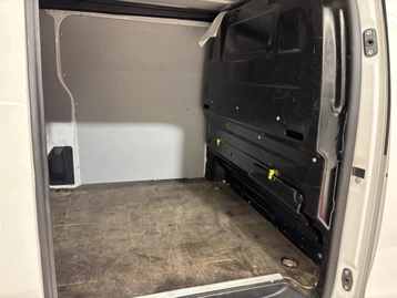 Image véhicule  Peugeot EXPERT (22)