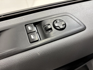 Image véhicule  Peugeot EXPERT (8)