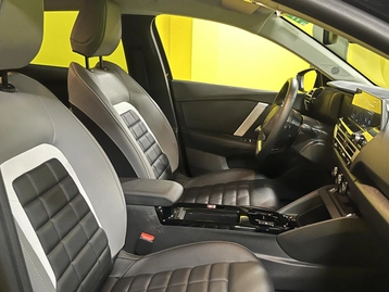 Image véhicule Citroën C4 (1) Image véhicule Citroën C4 (1)