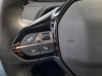 Image véhicule  Peugeot 208 (12)