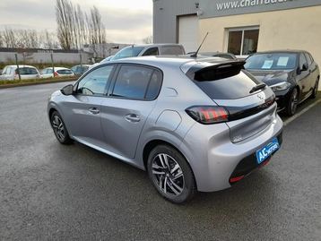 Image véhicule  Peugeot 208 (1)