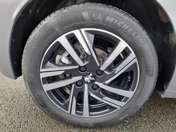 Image véhicule  Peugeot 208 (5)