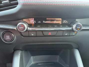 Image véhicule  Mazda MAZDA 3 (15)