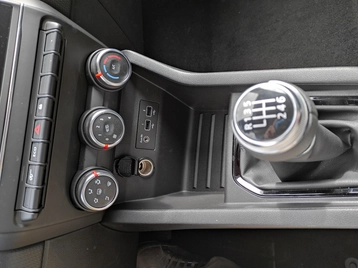 Image véhicule  Renault CLIO V (11)