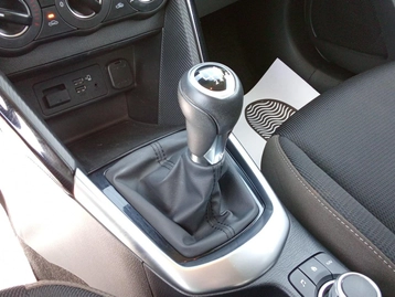 Image véhicule Mazda Mazda 2 (14) Image véhicule Mazda Mazda 2 (14)