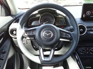 Image véhicule Mazda Mazda 2 (6) Image véhicule Mazda Mazda 2 (6)