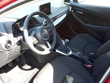 Image véhicule Mazda Mazda 2 (24) Image véhicule Mazda Mazda 2 (24)