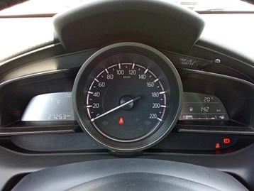 Image véhicule Mazda Mazda 2 (16) Image véhicule Mazda Mazda 2 (16)