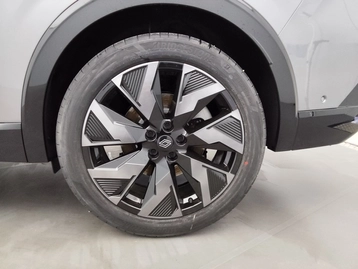 Image véhicule  Renault RAFALE (15)