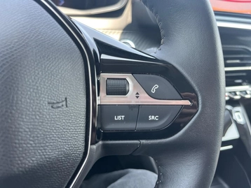 Image véhicule  Peugeot 208 (25)