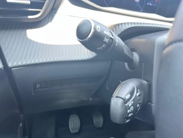 Image véhicule  Peugeot 208 (28)