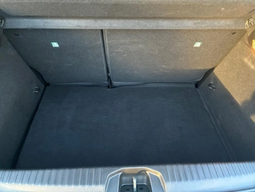 Image véhicule  Renault CLIO (40)