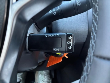 Image véhicule  Renault CLIO (26)