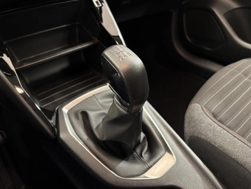 Image véhicule  Peugeot 208 (19)