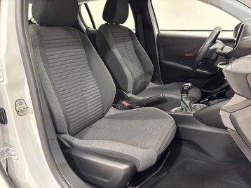 Image véhicule  Peugeot 208 (27)