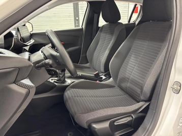 Image véhicule  Peugeot 208 (9)