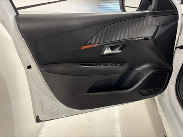 Image véhicule  Peugeot 208 (7)